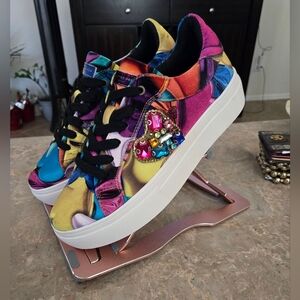 Kurt Geiger Lana Printed Velvet Jewel Heart Sneakers.  Size 40 - US 9